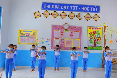 Hình ảnh học tập của HS điểm Thôn Sơn, năm học 2021-2022